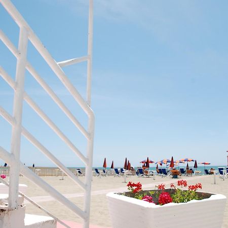 Hotel Villa Eleonora Scauri  Kültér fotó