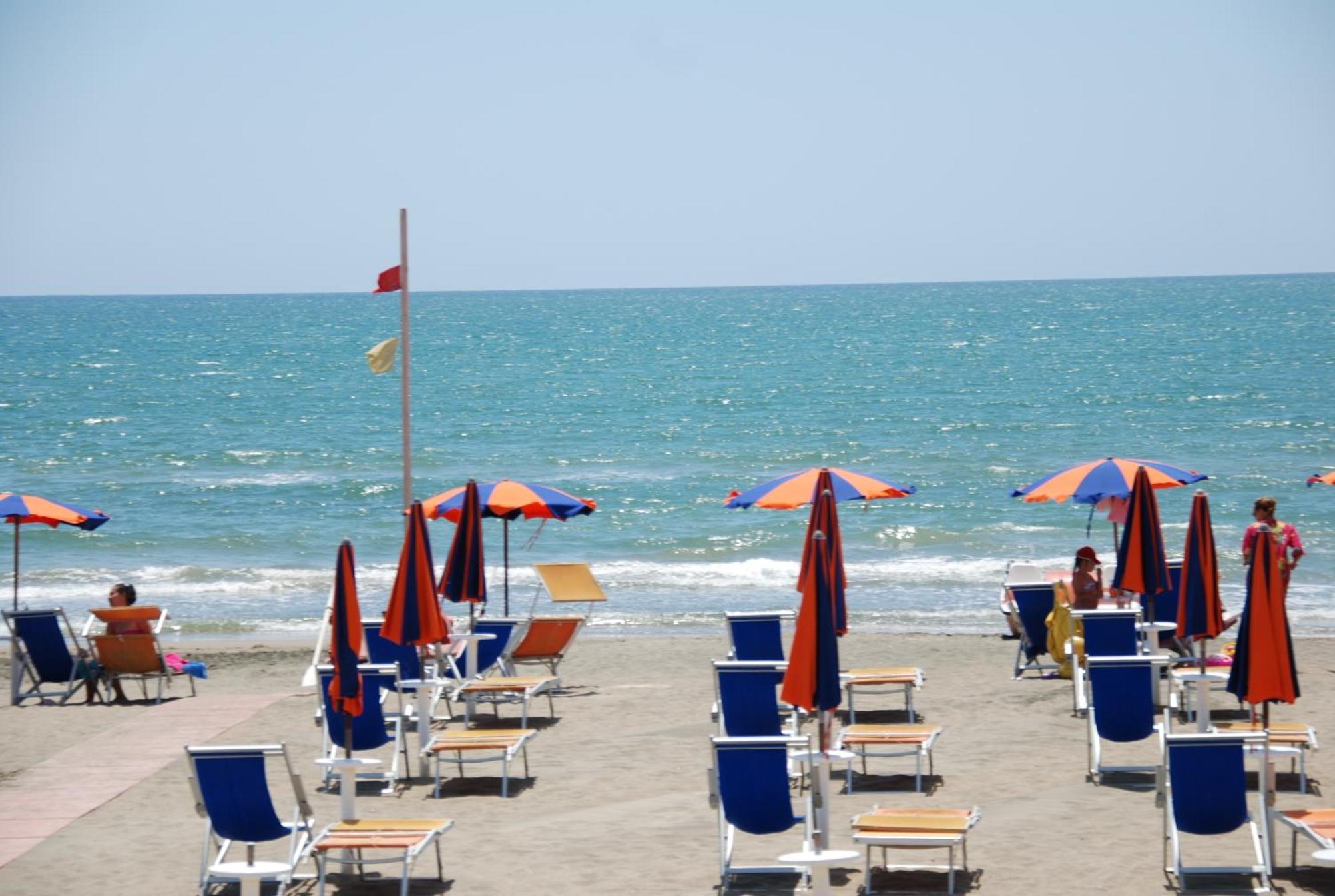 Hotel Villa Eleonora Scauri  Kültér fotó