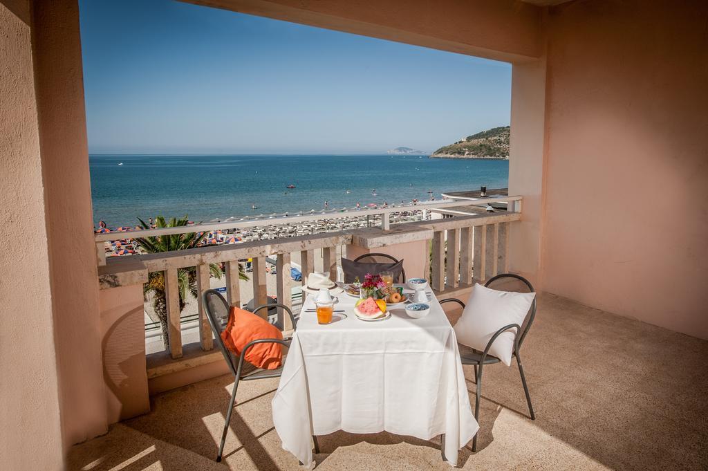 Hotel Villa Eleonora Scauri  Kültér fotó