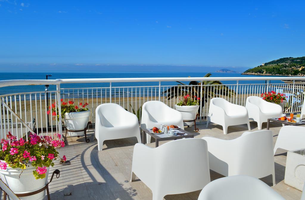 Hotel Villa Eleonora Scauri  Kültér fotó
