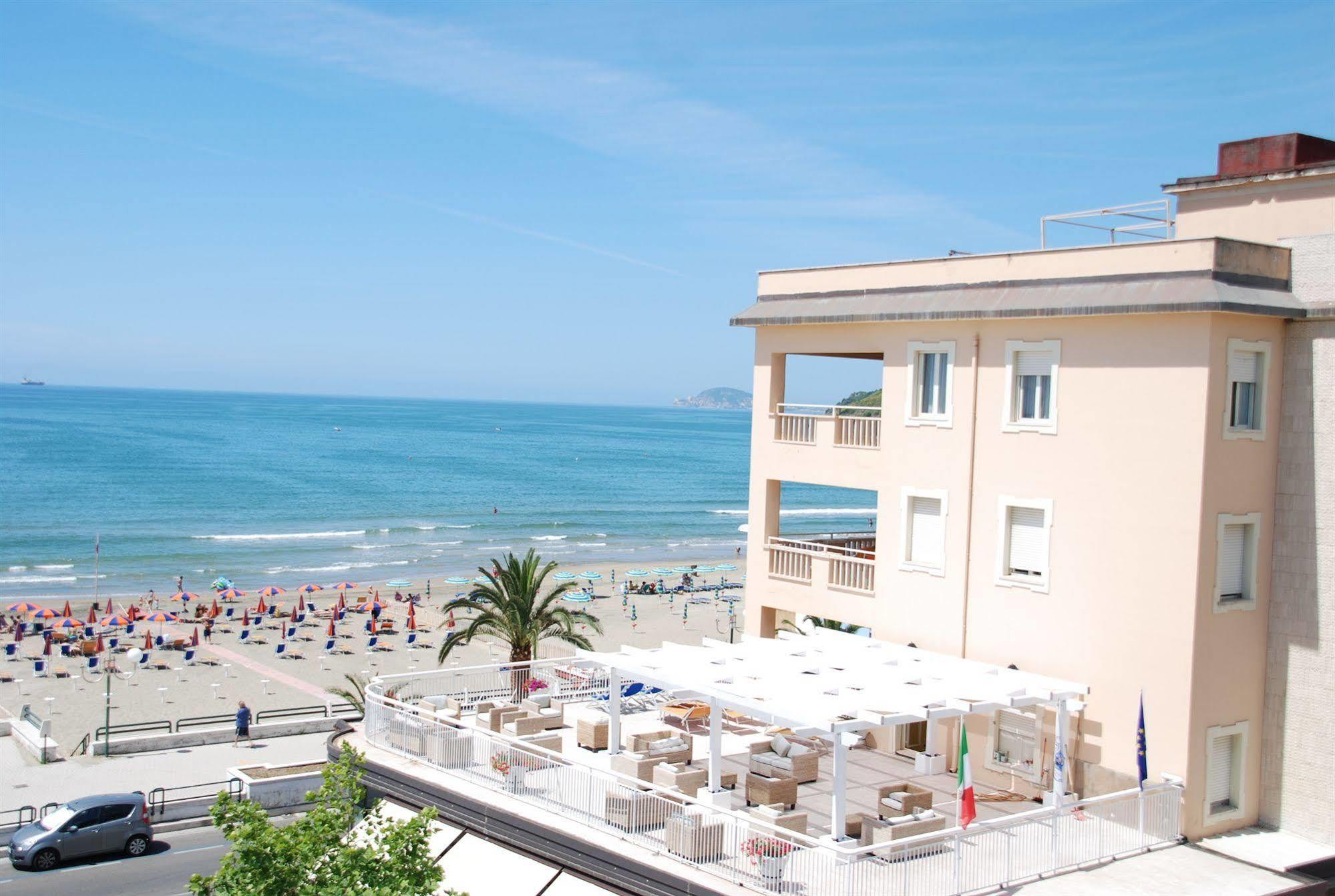 Hotel Villa Eleonora Scauri  Kültér fotó