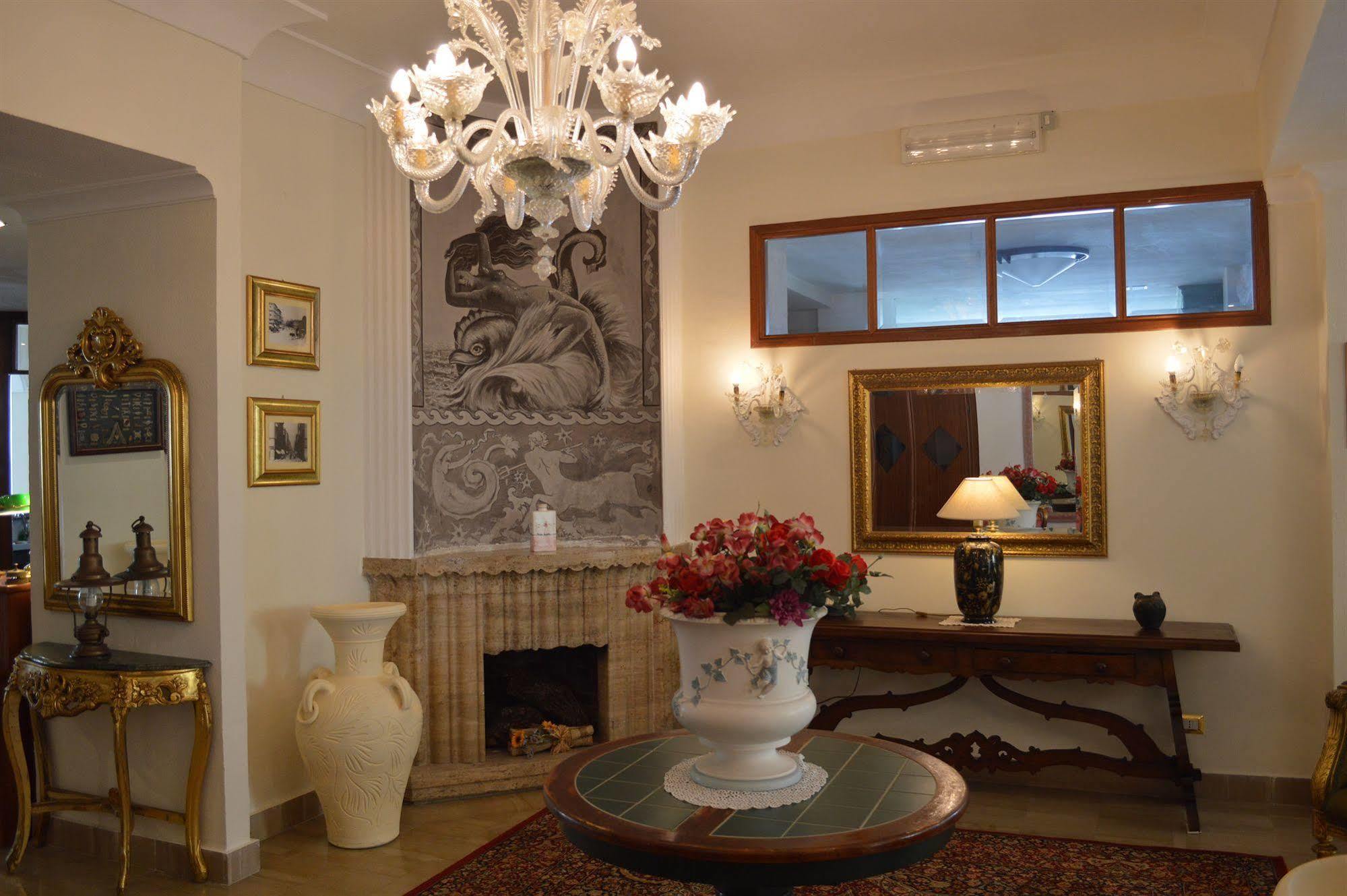 Hotel Villa Eleonora Scauri  Kültér fotó