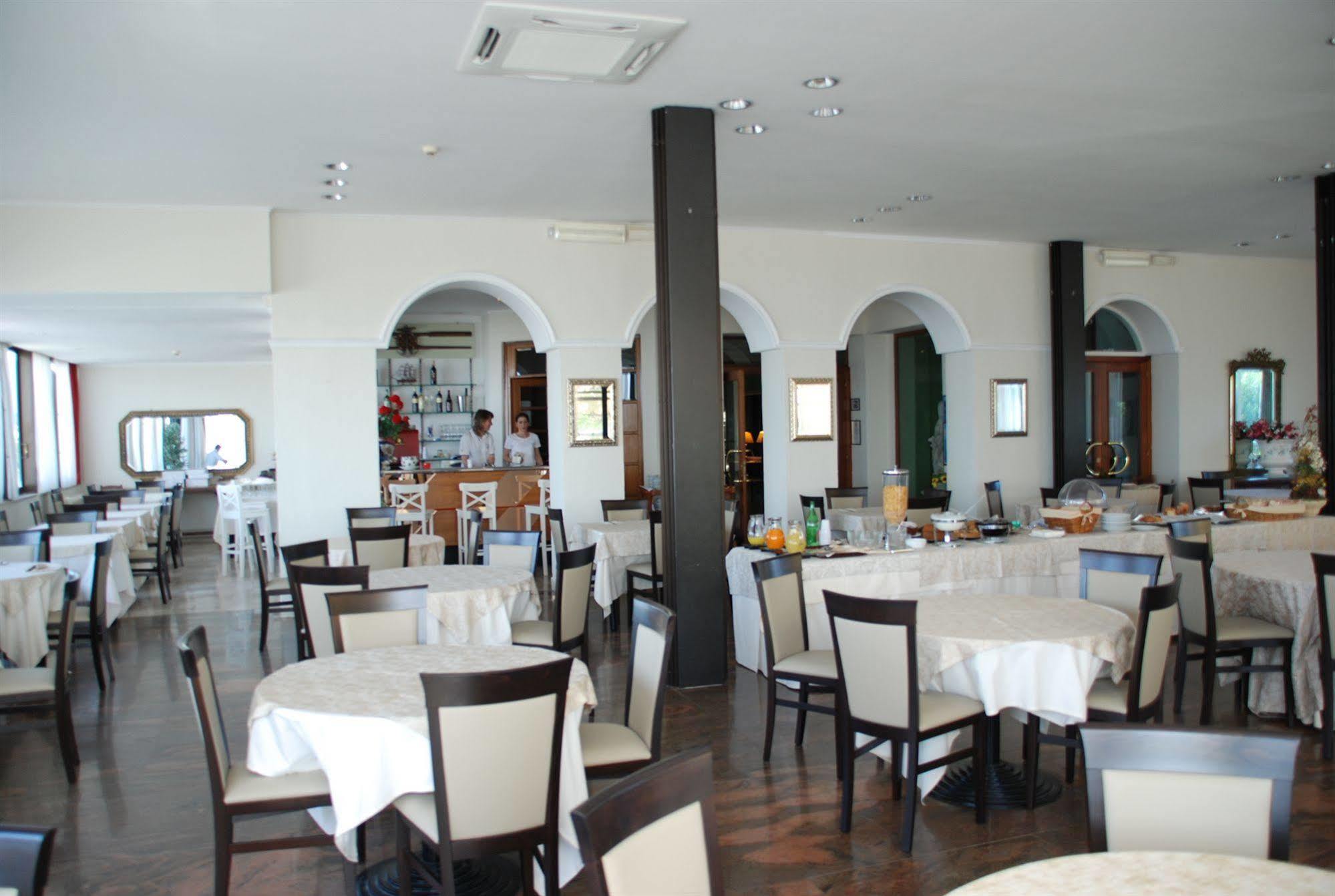 Hotel Villa Eleonora Scauri  Kültér fotó